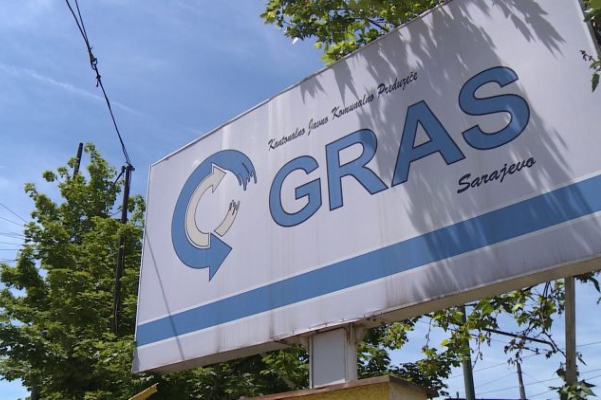 U penziju ide 46 radnika GRAS-a