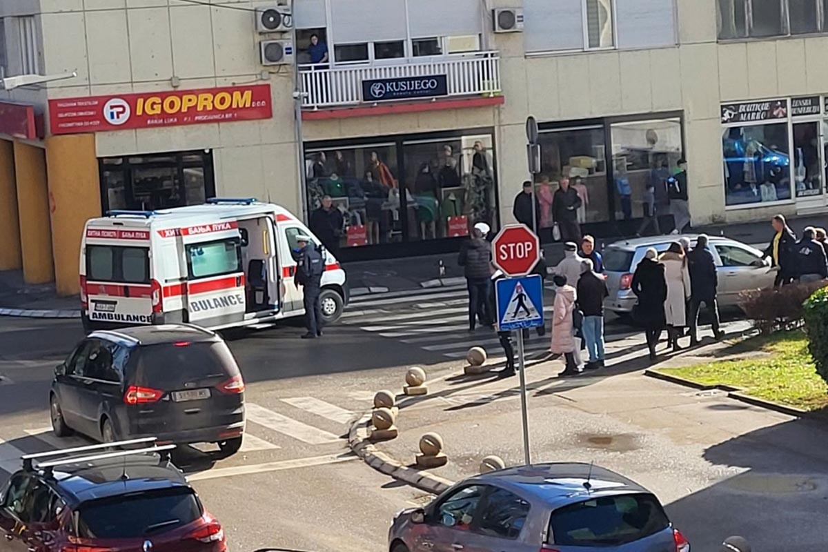 Auto udario pješaka u centru Banjaluke (FOTO)