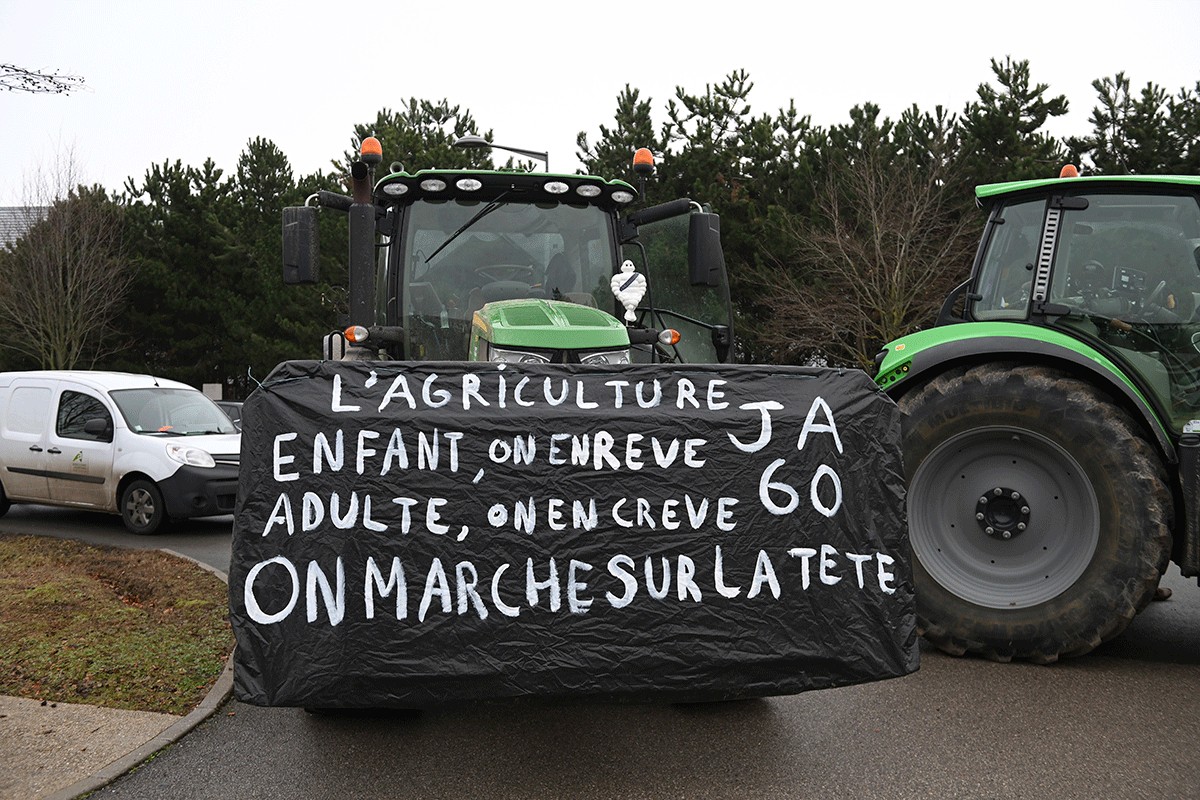 Protest farmera novi test za Makronovu vladu