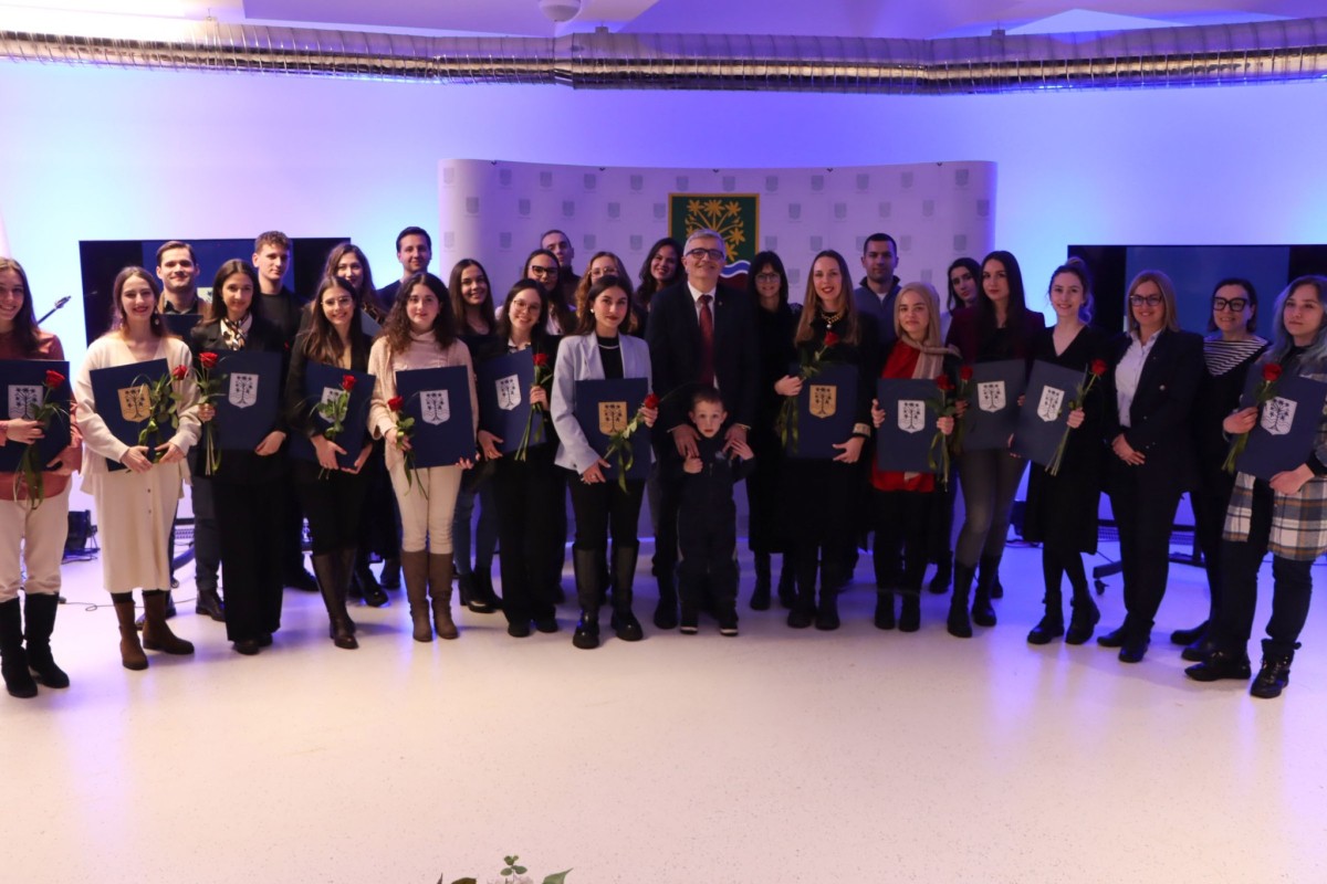 Dodjeljene nagrade najboljim studentima UNSA