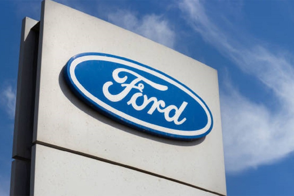 "Ford" povlači blizu dva miliona automobila