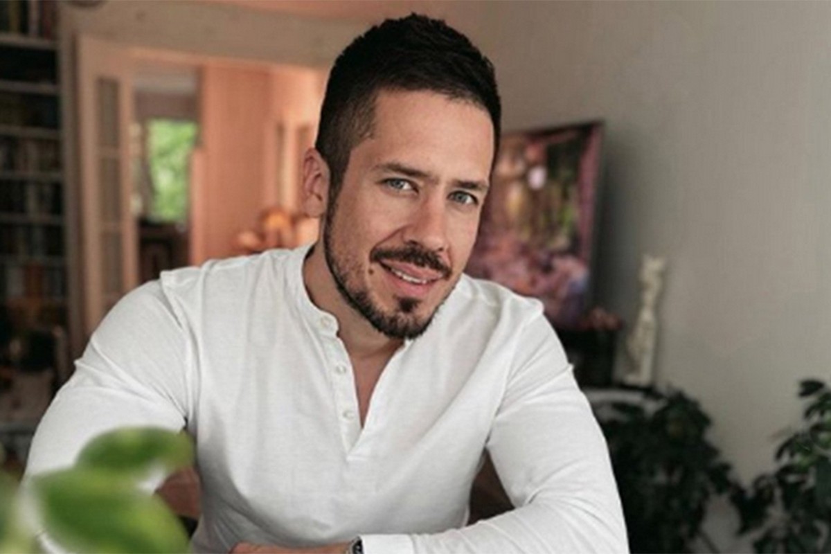 Nikola Rokvić objavio porodičnu fotografiju i obilježio rođendan pokojnog oca