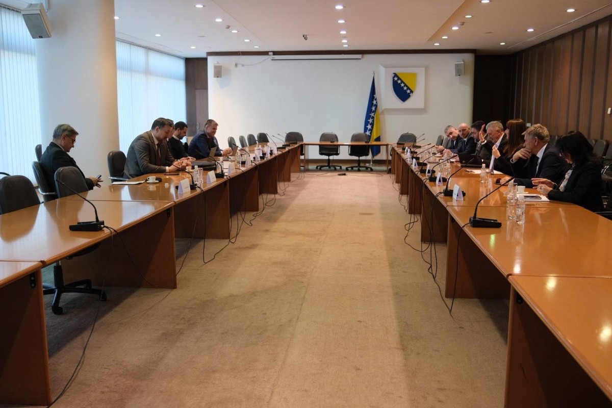 U Sarajevu počeo sastanak o ustavnim promjenama