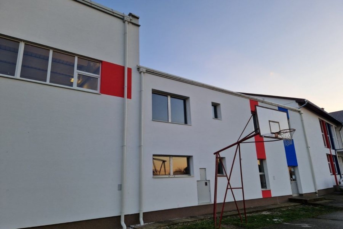 Karitas "utoplio" još jednu školu u Bijeljini