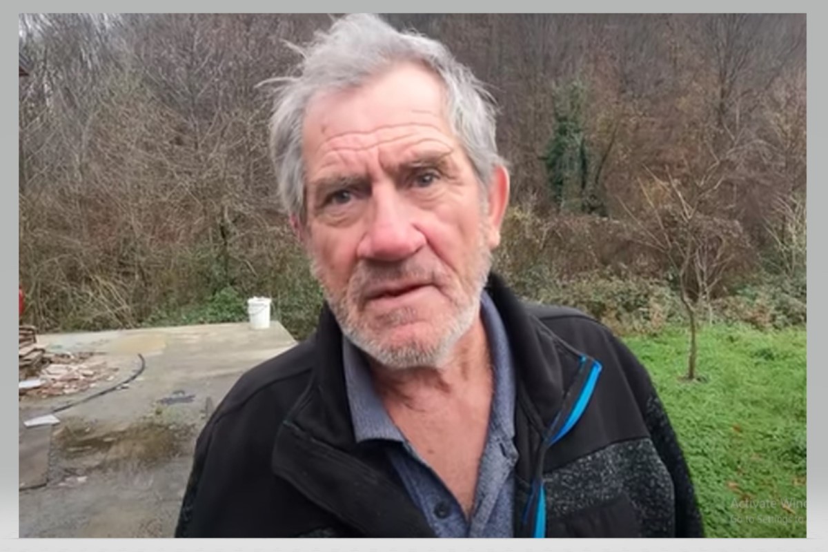 Stanko živi teško, ali pošteno: Sam sebe šamara kada pogriješi (VIDEO)