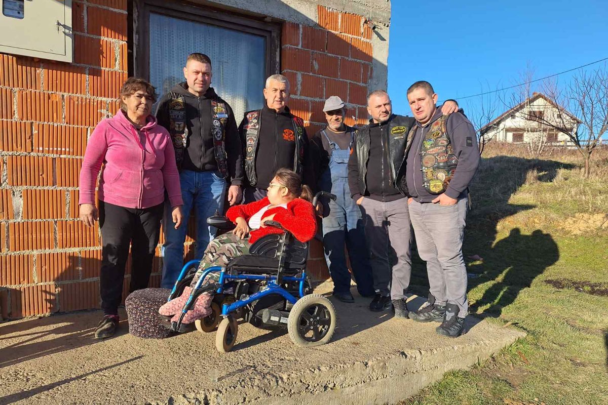 Prnjavorski bajkeri obradovali djevojku iz Slatine
