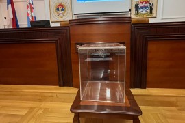 Odbornici Skupštine grada Banjaluka u salu unijeli glasačku kutiju
