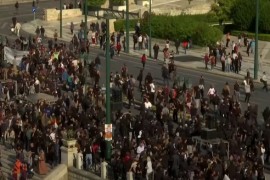 Haos na ulicama Atine: Sukob policije i demonstranata