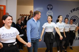 Stanivuković zaigrao kolo (VIDEO)