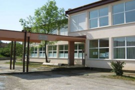 Učenica pala s prozora zgrade osnovne škole