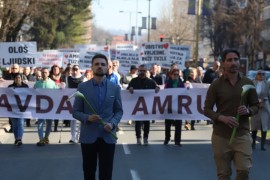 Šetnja za ubijenu Amru, učesnici uzvikivali: "Napolje, napolje"