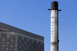 SpaceX će ove godine iz orbite ukloniti 100 starih Starlinkovih ...