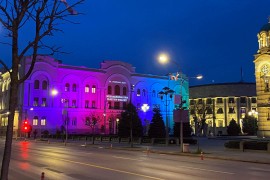 Banski dvor i Gradska uprava osvijetljeni povodom Dana rijetkih bolesti ...
