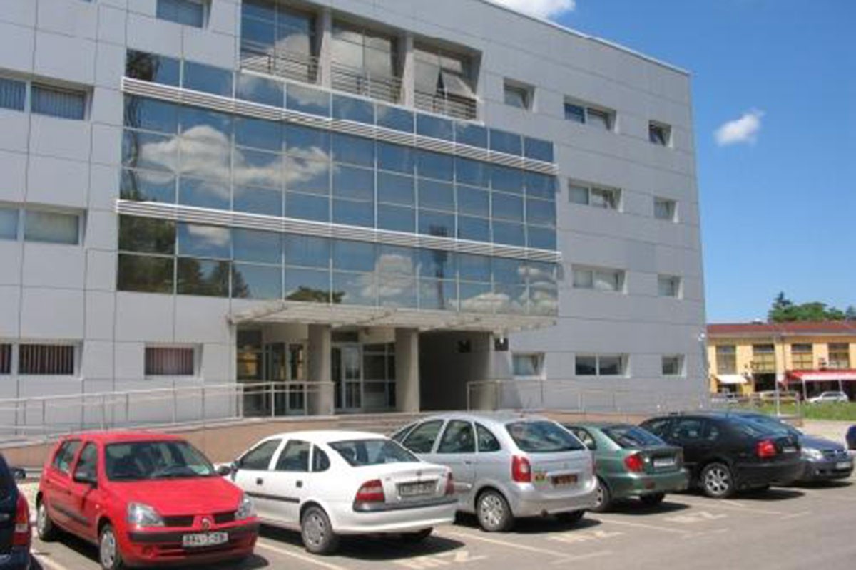 Tužilaštvo traži psihijatrijsko liječenje mladića koji je upucao majčinog ljubavnika