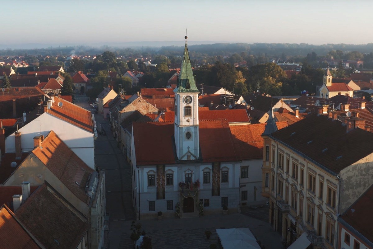Britanac naveo razlike života na Hvaru i u Varaždinu (VIDEO)