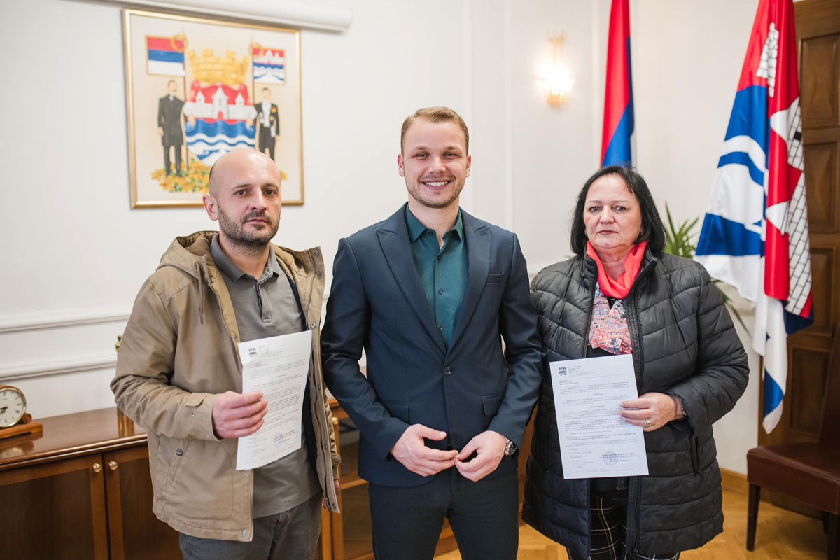 Uručena rješenja o dodjeli bespovratnih sredstava za stambeno zbrinjavanje