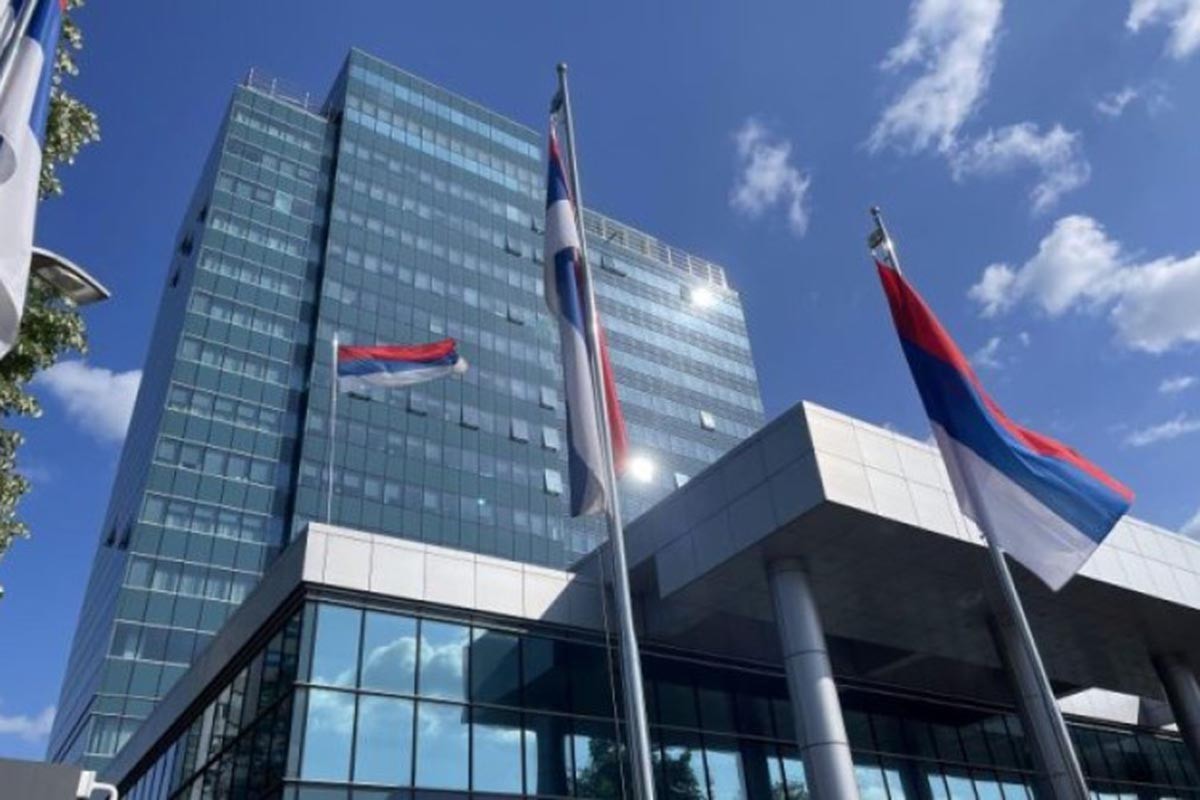 Prva optužnica za nerad: Bivši pomoćnik ministra u Vladi RS primao platu, a nije dolazio na posao