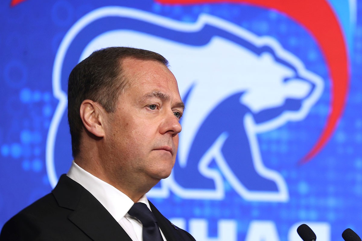 Medvedev: Putin temeljno objasnio zašto Ukrajina više ne postoji