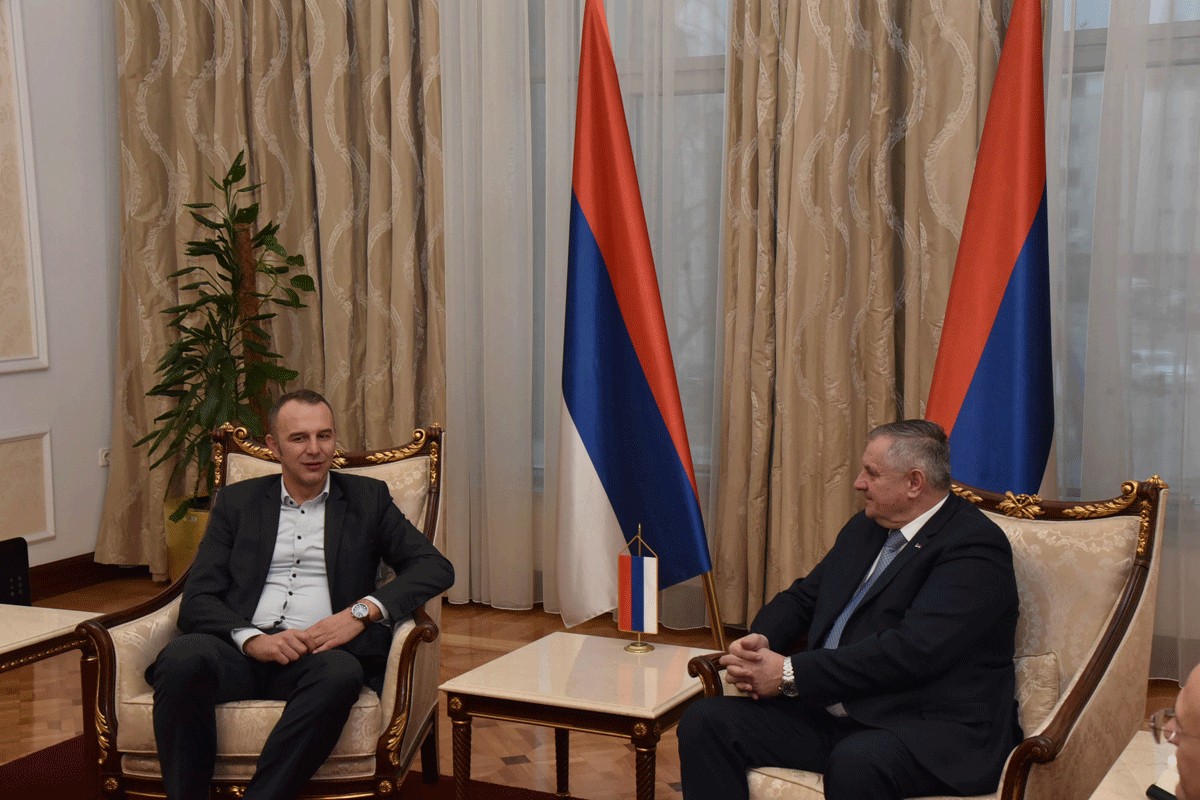 Premijer RS sa predstavnicima "Etmaksa": podrška projektima solarnih panela