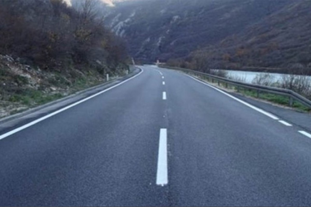Pretežno suvi kolovozi, mogući jaki udari vjetra