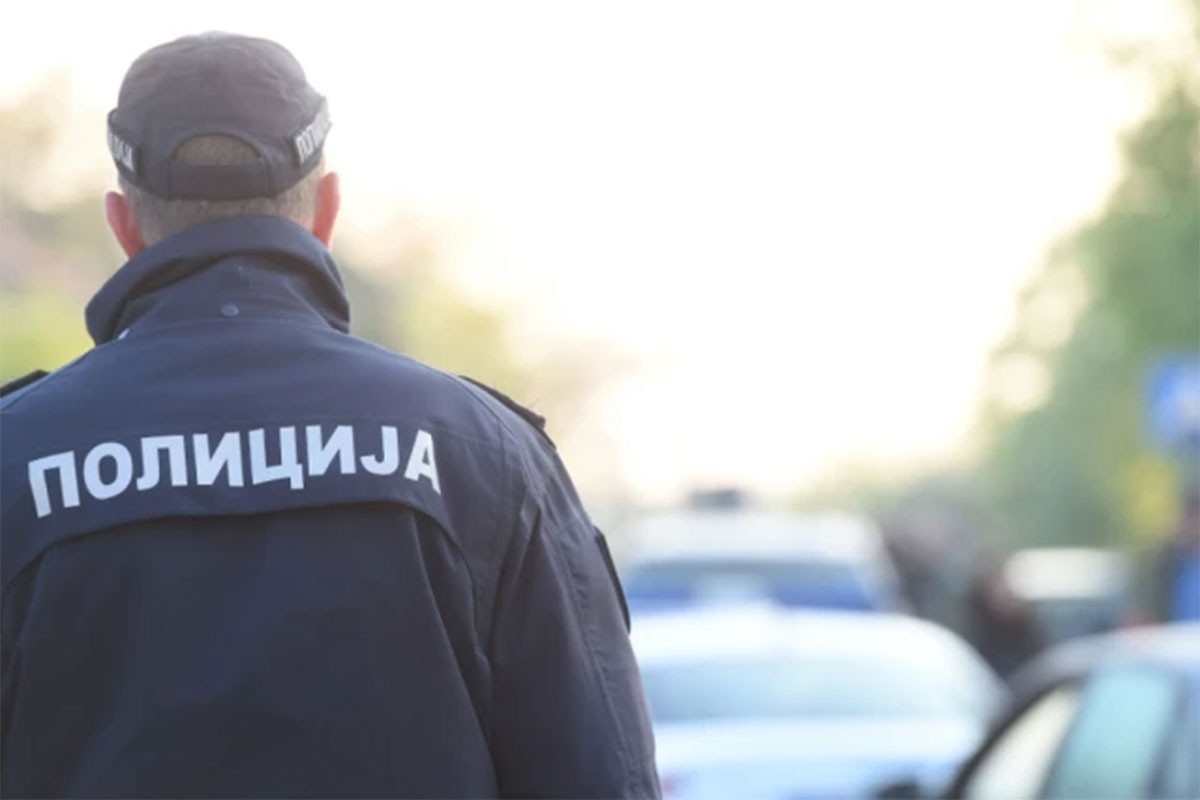 Tinejdžerka zarila kuhinjski nož mladiću u stomak