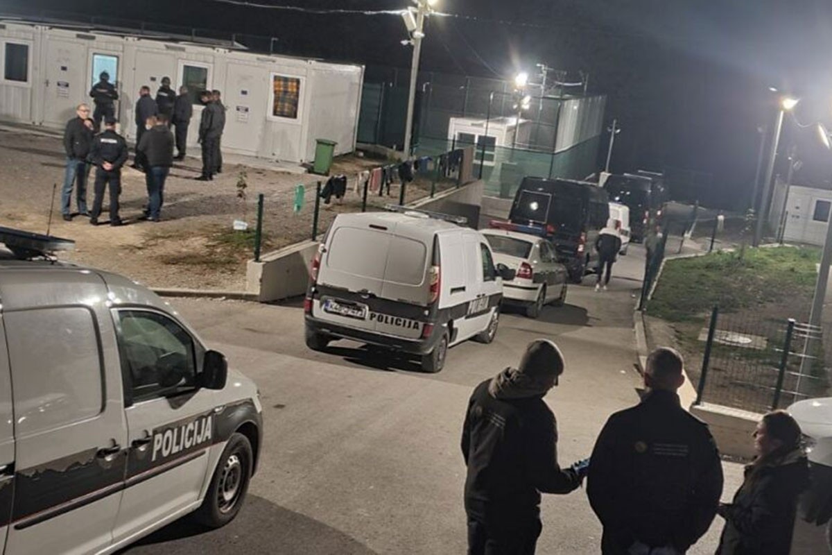 Policija pronašla marihuanu kod Marokanaca, jedan slomio nogu bježeći