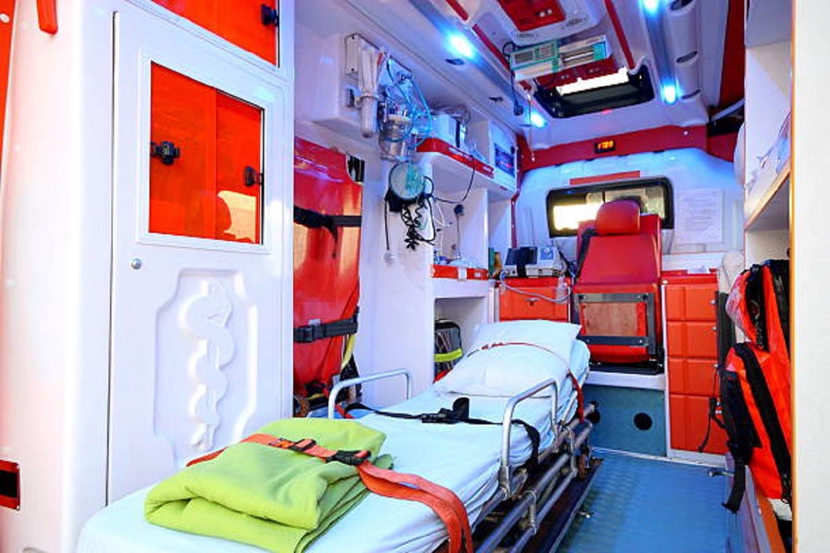 Ugovori za sanitetska vozila za domove zdravlja na Palama i u Fojnici