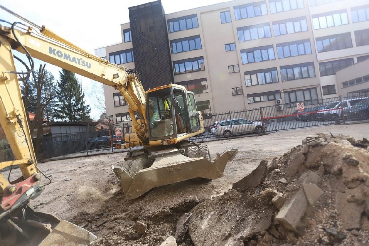 Počela sanacija parkinga u centru Zenice