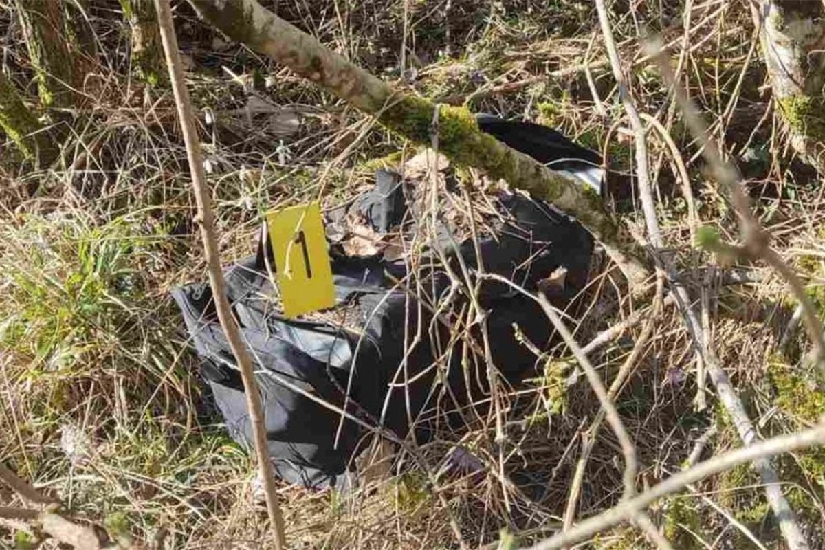 U odbačenoj torbi pronađeno više od 10 kilograma marihuane