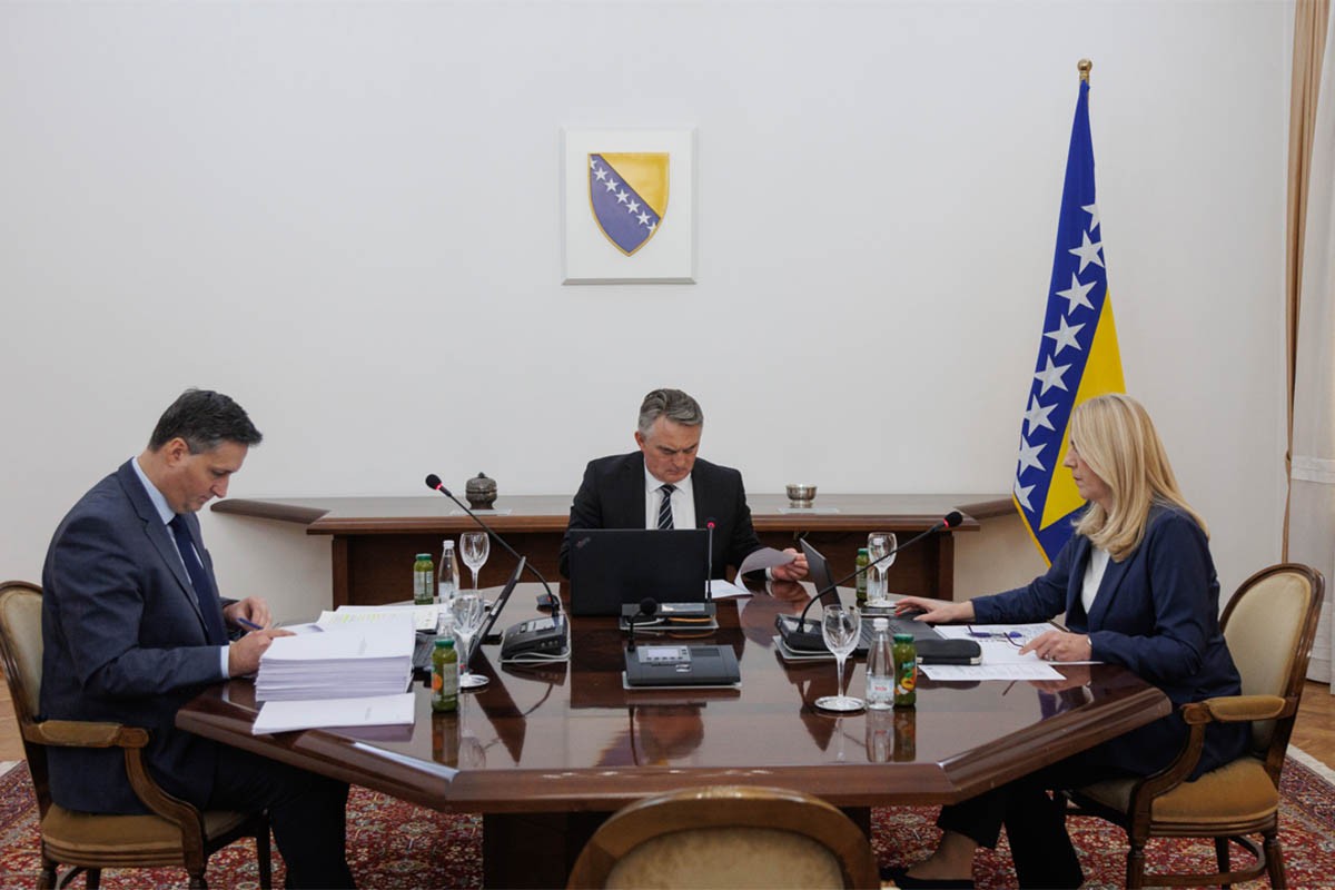 Predsjedništvo zadužilo Savjet ministara da pripremi novu bezbjednosnu politiku