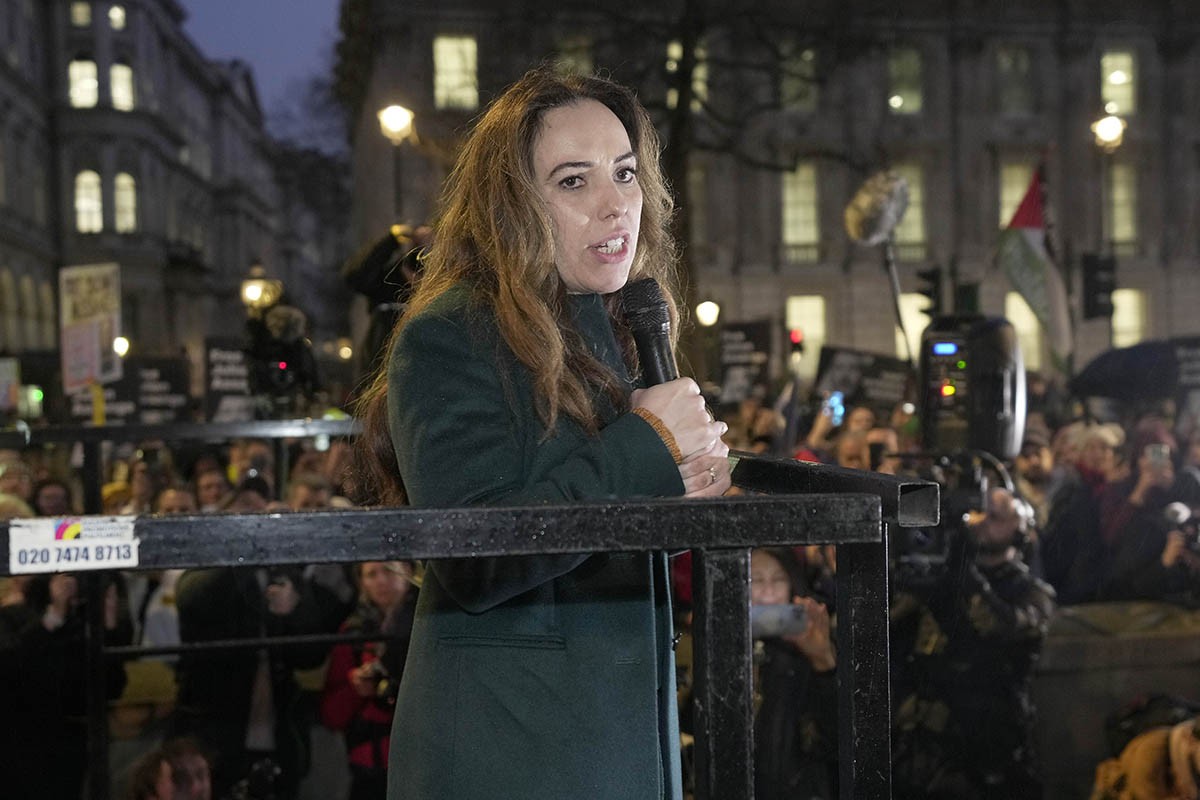 Stela Asanž: Napad na mog supruga najteži napad na slobodu medija