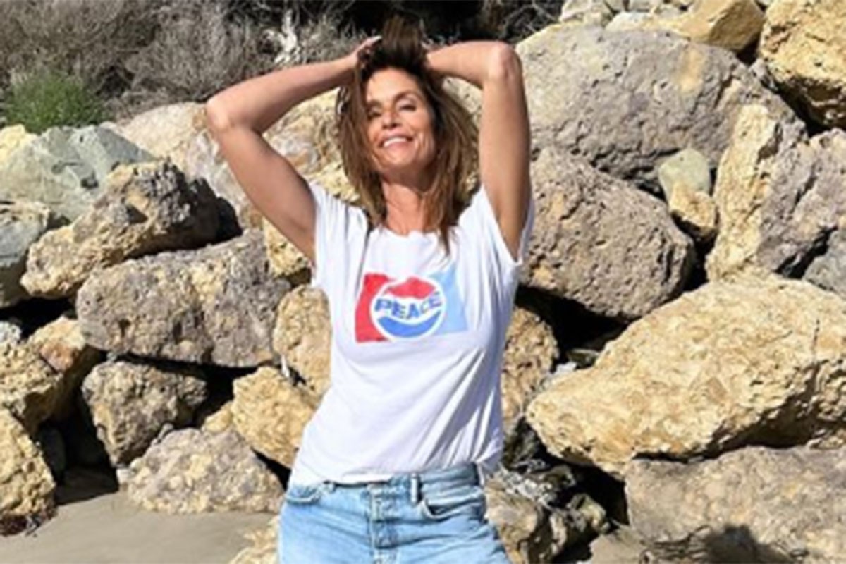 Sindi Kraford proslavila 58. rođendan (FOTO)