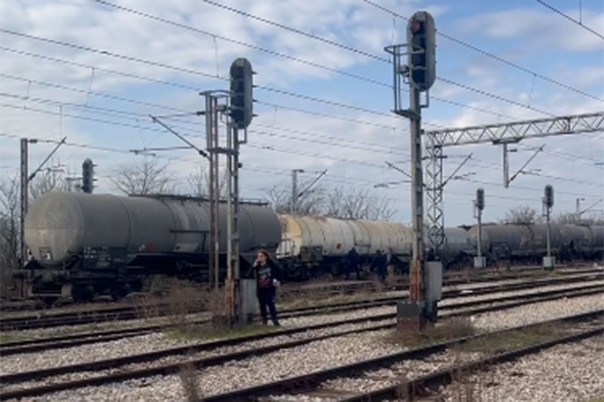 Srbija kargo: Nema curenja fosforne kiseline iz cisterni u Rumi, niti opasnosti