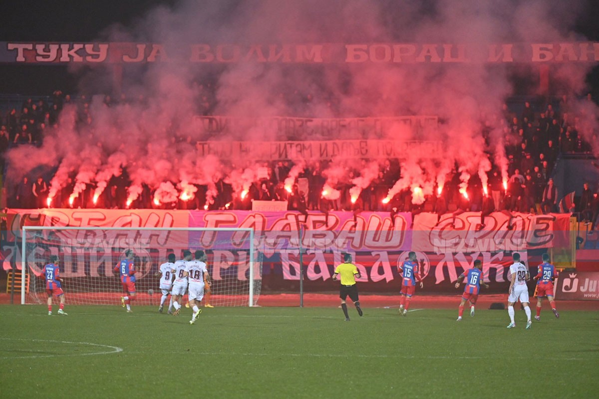 Pogledajte djelić atmosfere sa utakmice Borac-Sarajevo (VIDEO/FOTO)