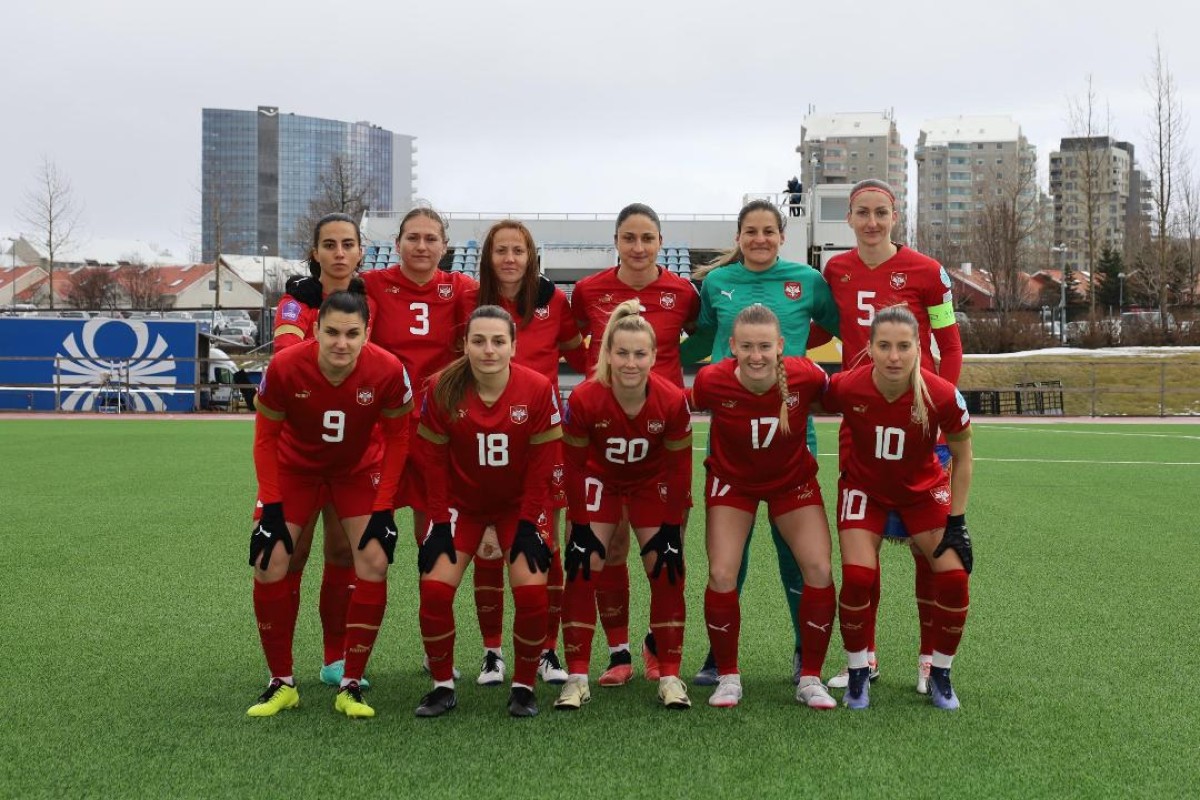 Liga nacija: Srbija igrala, Island slavio