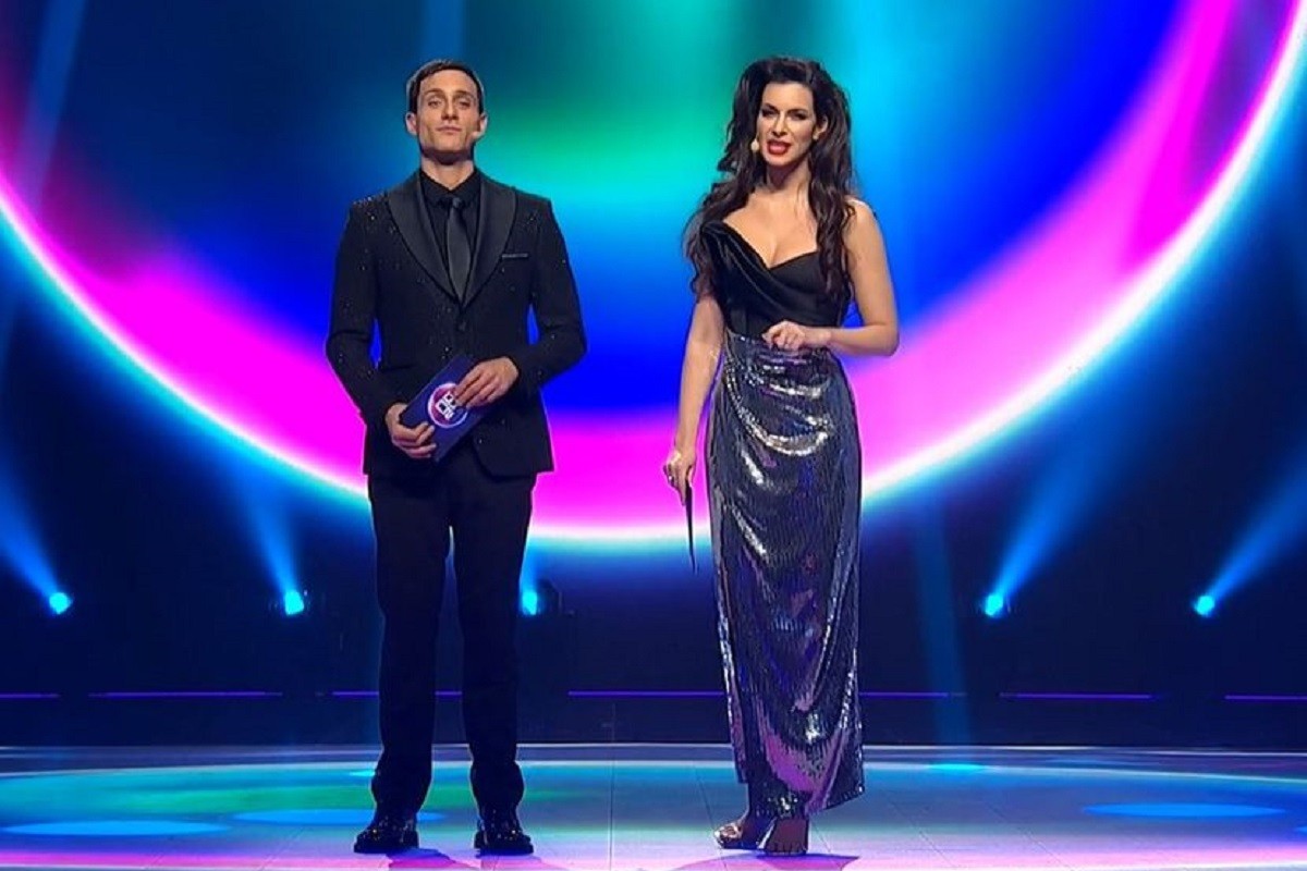 Dragana Kosjerina očarala u crnom pritegnutom korsetu
