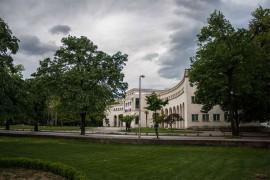 Komedija "Ubit ću se, majke mi" za Dan žena u Mostaru