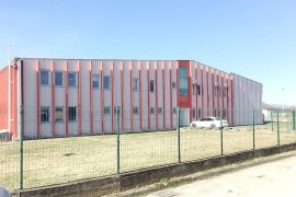Potpuno opremljeni i funkcionalni: Na prodaju poslovni prostori ...