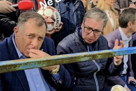 Vučić Dodiku: Ne diraj mi kokice (FOTO)