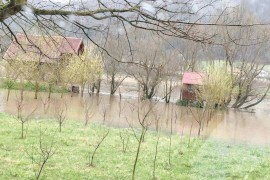 Svaka kap kiše budi strah od novih poplava