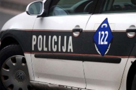 Poginula žena pješak, saputnica u vozilu povrijeđena