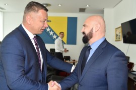Nešić i Isak u stalnom prepucavanju: Politička komedija za koju ...