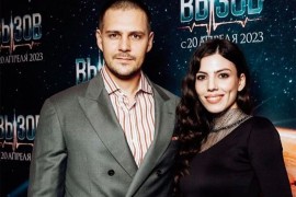 Prva porodična fotka: Miloš Biković i Ivana Malić sa sinom