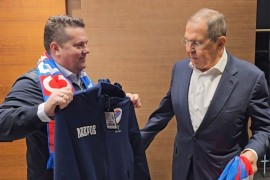 Stevandić uručio Lavrovu rođendanski poklon