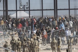 Haos u Teksasu: Ilegalni imigranti probili ogradu i napali graničare ...