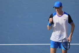Siner rutinski sa Australijancem, za polufinale sa Mahačom