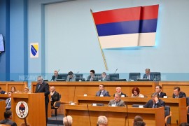 Predloženi Zaključci u NS RS: Poništiti sve odluke Šmita i ...