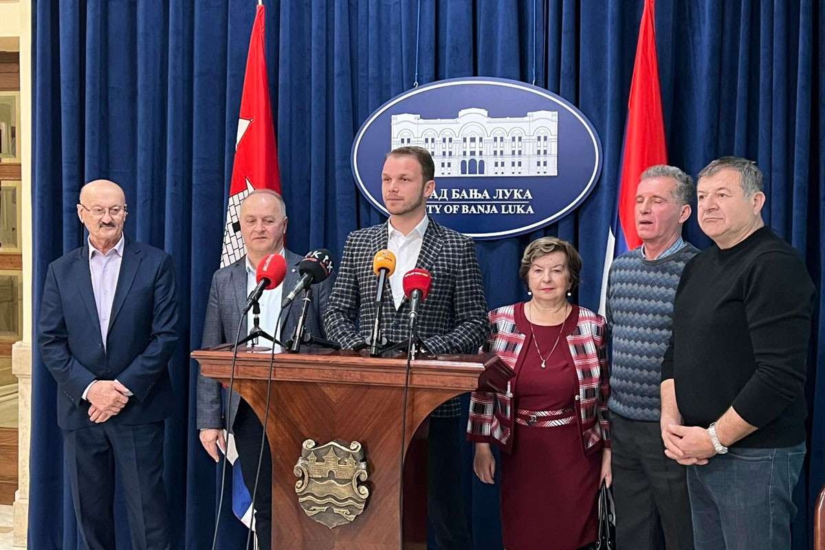 Stanivuković: Penzioneri me stalno pitaju kad će besplatne karte