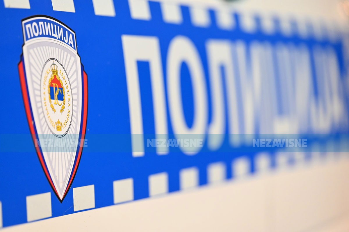 Hapšenje u Čelincu, udarao u vrata policijskog auta