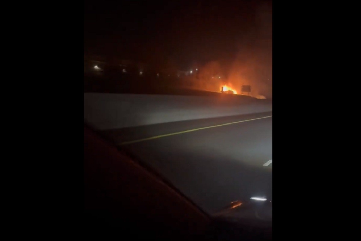 Srušio se avion u blizini auto-puta: Nema preživjelih (VIDEO)